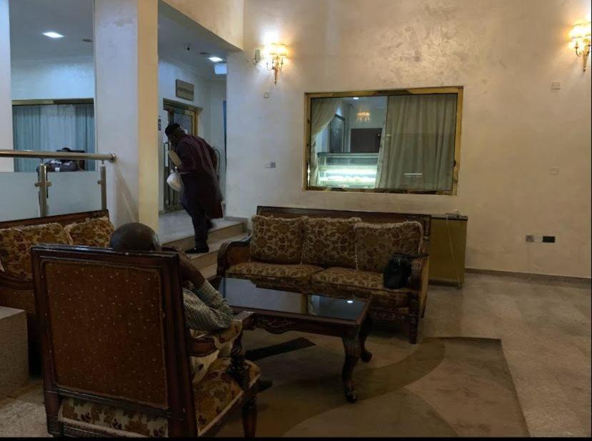 Ofas Chelsea Hotel Abuja Eksteriør billede