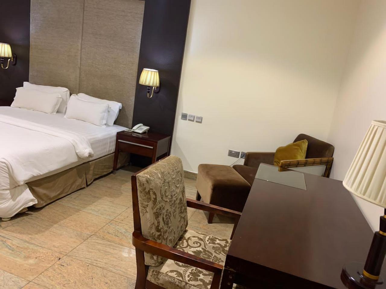 Ofas Chelsea Hotel Abuja Eksteriør billede